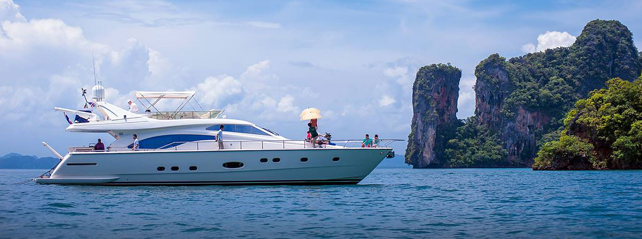 Ferretti 680 Motor Yacht - Phuket Yacht Charter