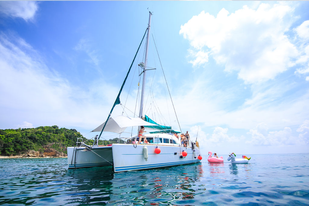 sailing yacht charter thailand